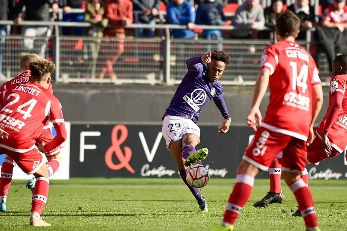 包含尼斯继续引援,力争冲击欧洲赛场的词条 包含尼斯继续引援,力争冲击欧洲赛场的词条