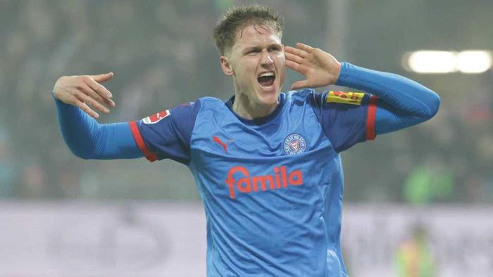 奥格斯堡队力克对手继续冲刺的简单介绍