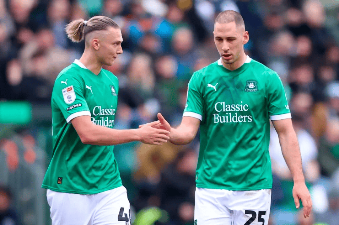 关于曼城大获胜利,晋级名列前茅的信息 关于曼城大获胜利,晋级名列前茅的信息