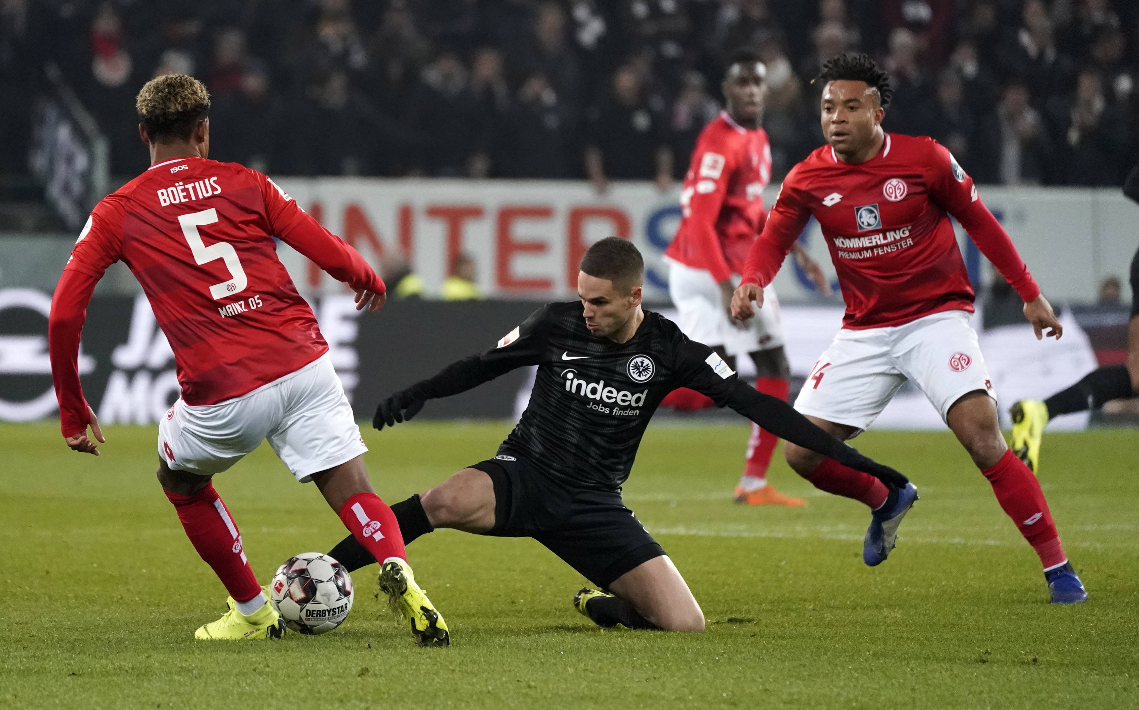 九游体育网页版-包含美因茨球员集体训练，力求整体战术更为完善的词条