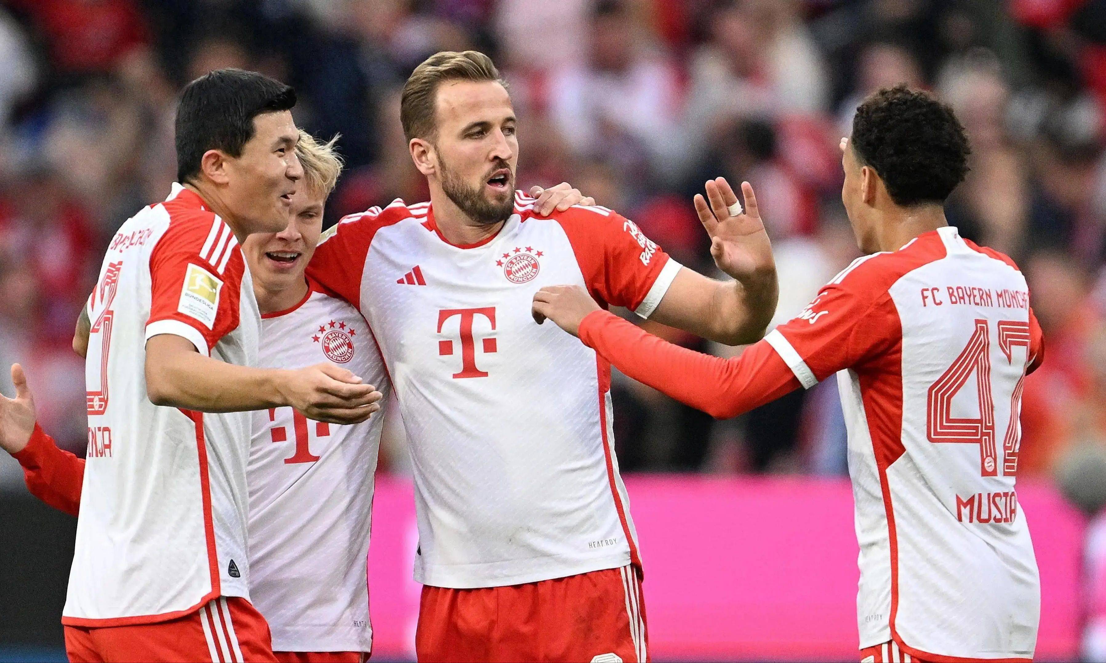 至关重要的比赛中，一支球队夺冠在望