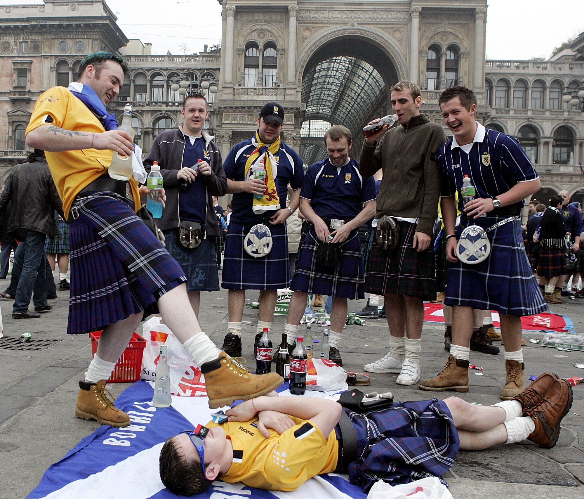 意大利预选赛对苏格兰提前一天进行