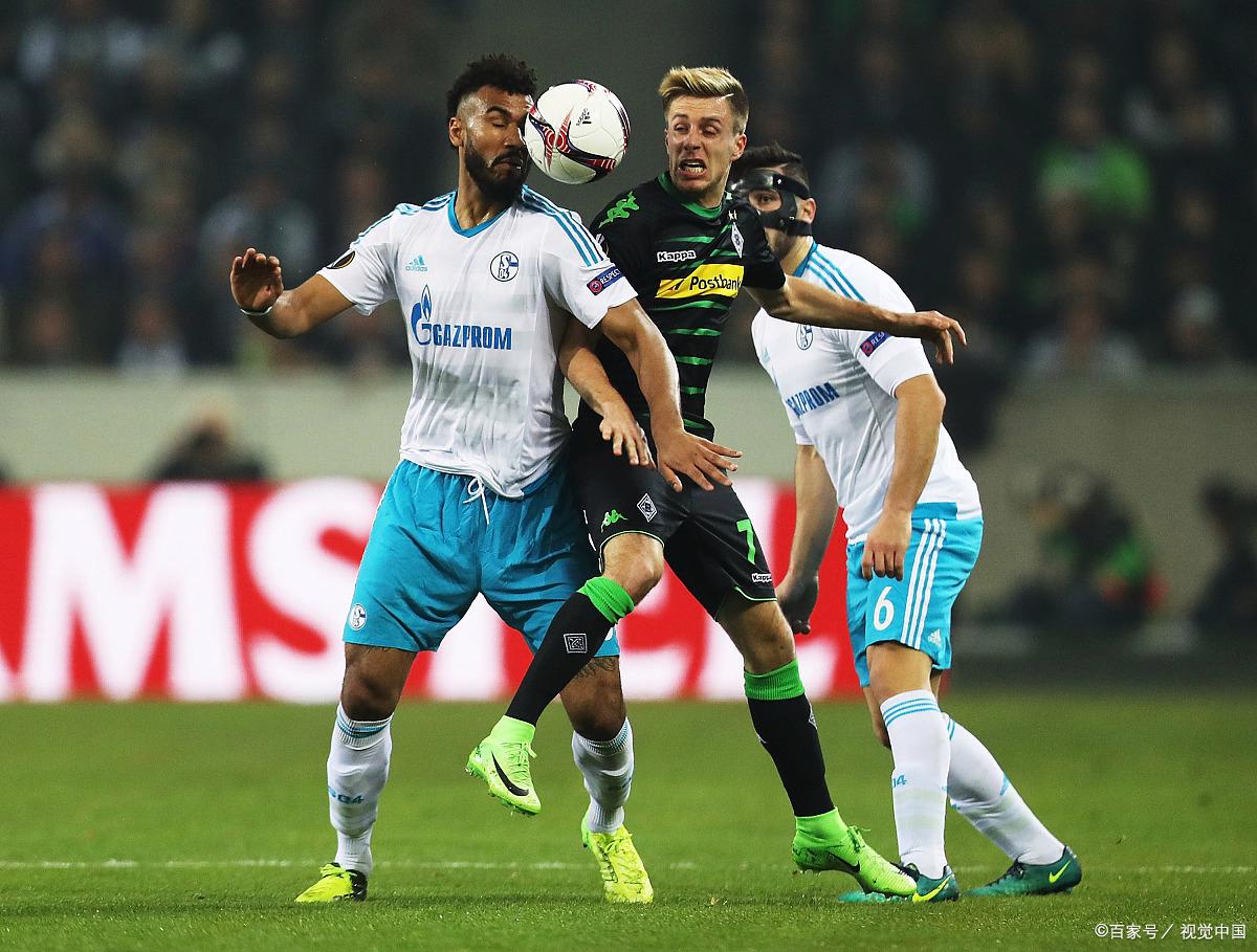 包含沙尔克球员集训备战汉堡，磨合默契的词条