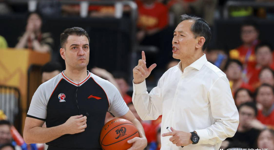 新疆队在比赛中抢眼表现,轻松获胜领跑的简单介绍 新疆队在比赛中抢眼表现,轻松获胜领跑的简单介绍