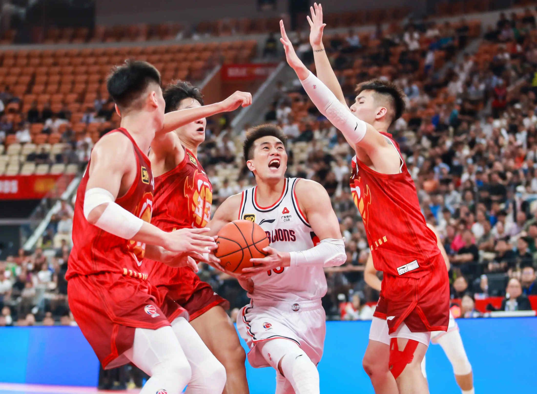 九游体育网页版登录入口-包含云南翡翠队主场不敌广州王朝队，遭遇两连败的词条