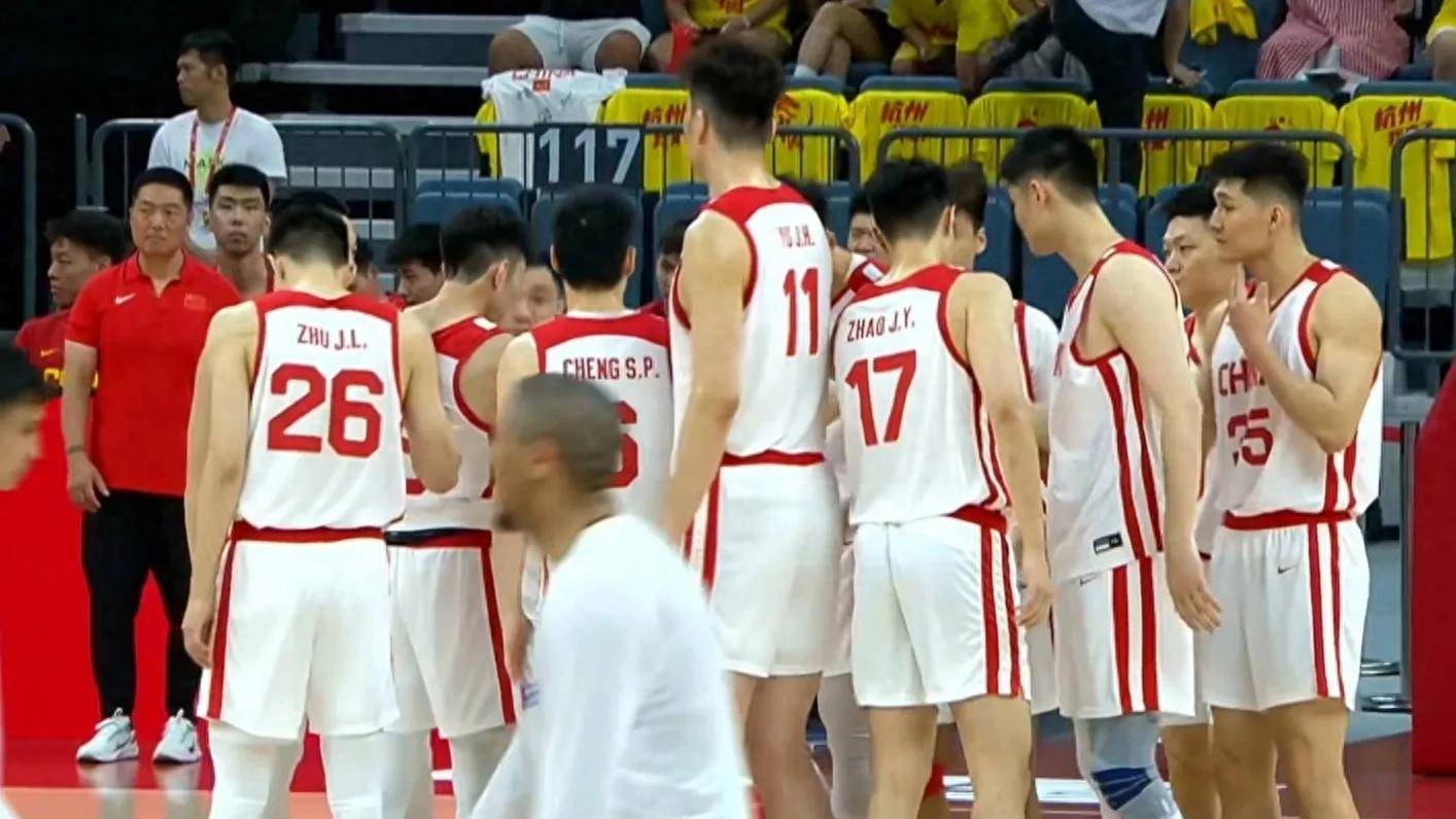 精彩点评：球员表现坚定，场上表现亮眼