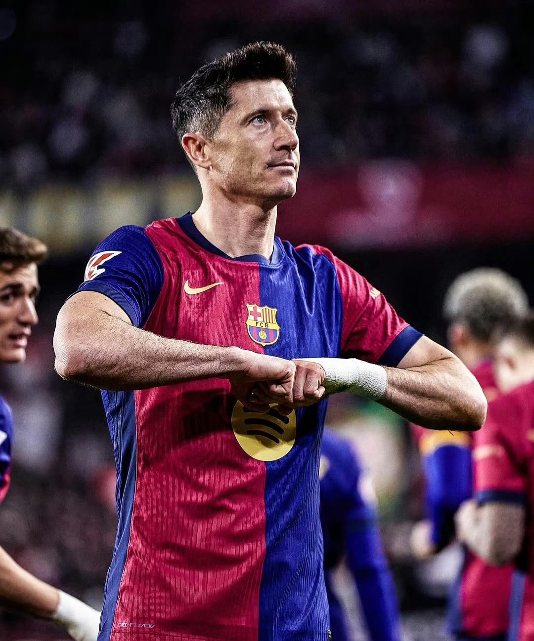 拜仁慕尼黑惜败巴黎圣日耳曼，屈居失利