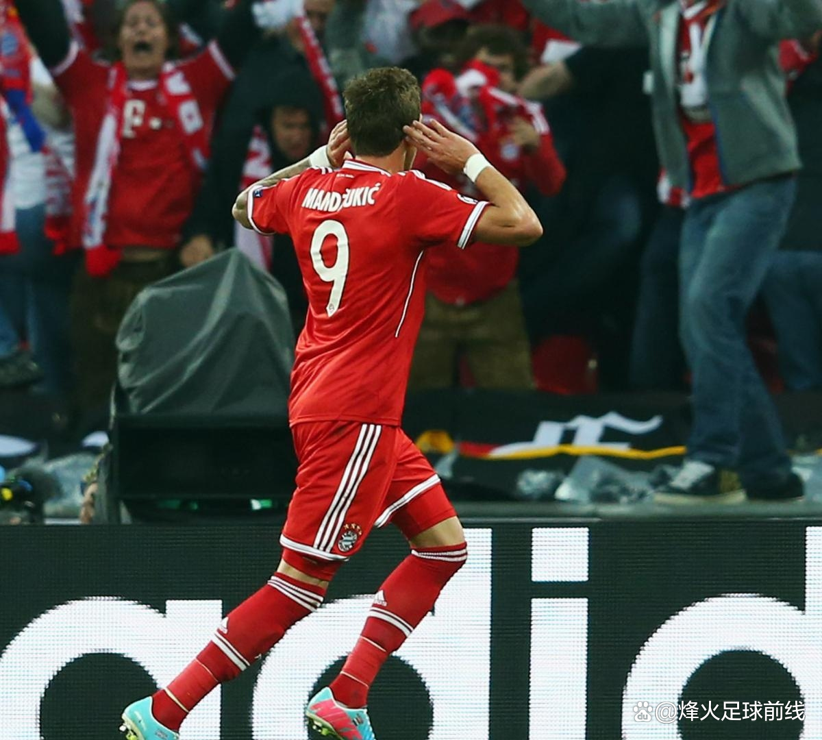 九游体育入口-包含拜仁慕尼黑球员欲获首发机会，训练状态积极的词条