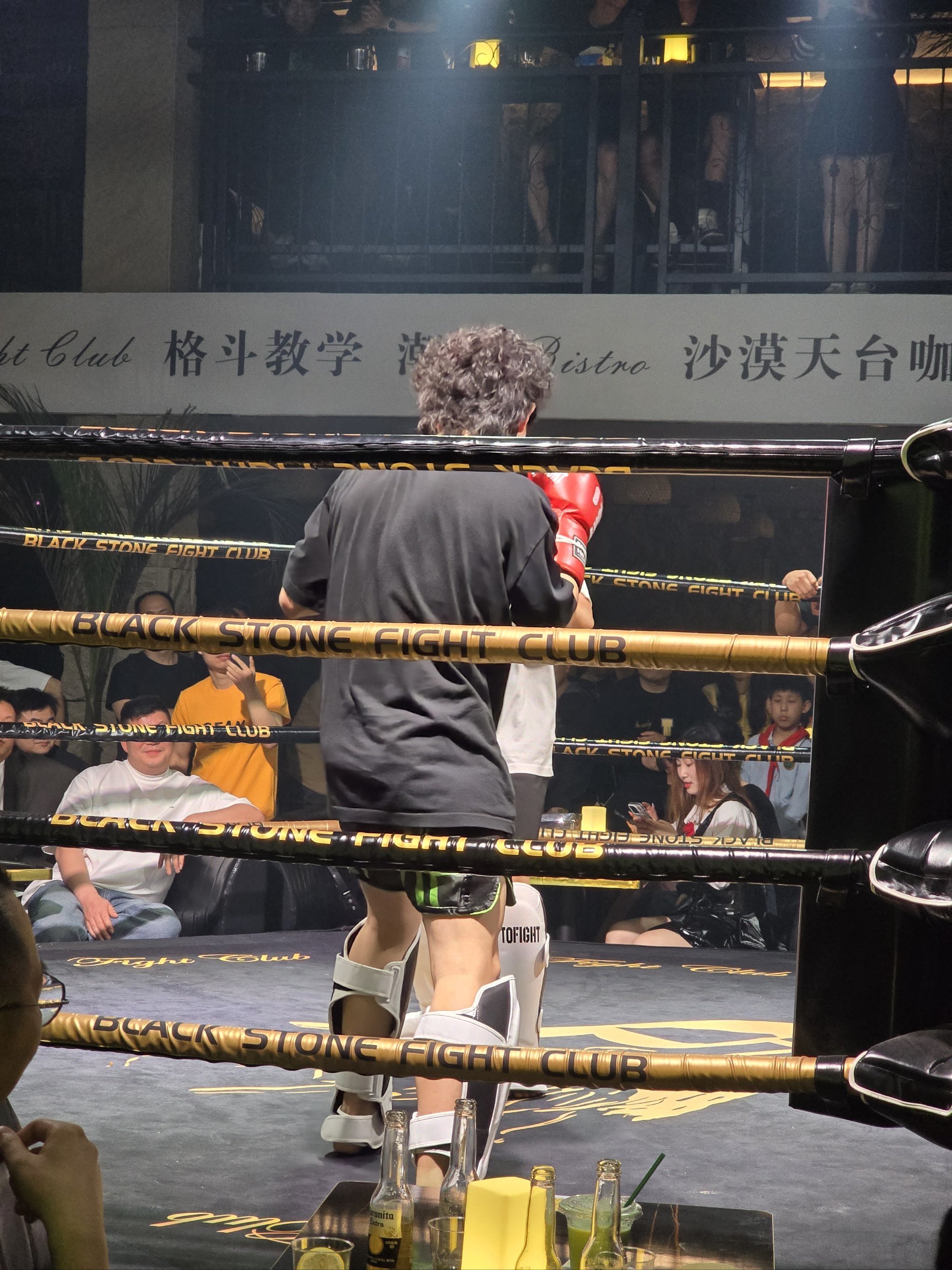 九游体育登录-埃及男子击剑选手战胜对手夺得冠军