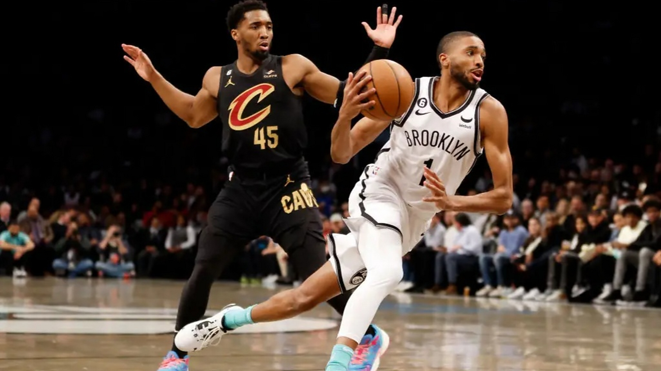 爵士击败篮网，米切尔独得全场最高分