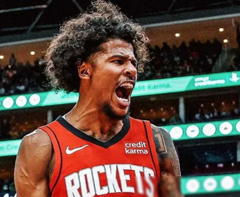 瑞典球员进攻端表现超卓打破对手防线 瑞典球员进攻端表现超卓打破对手防线