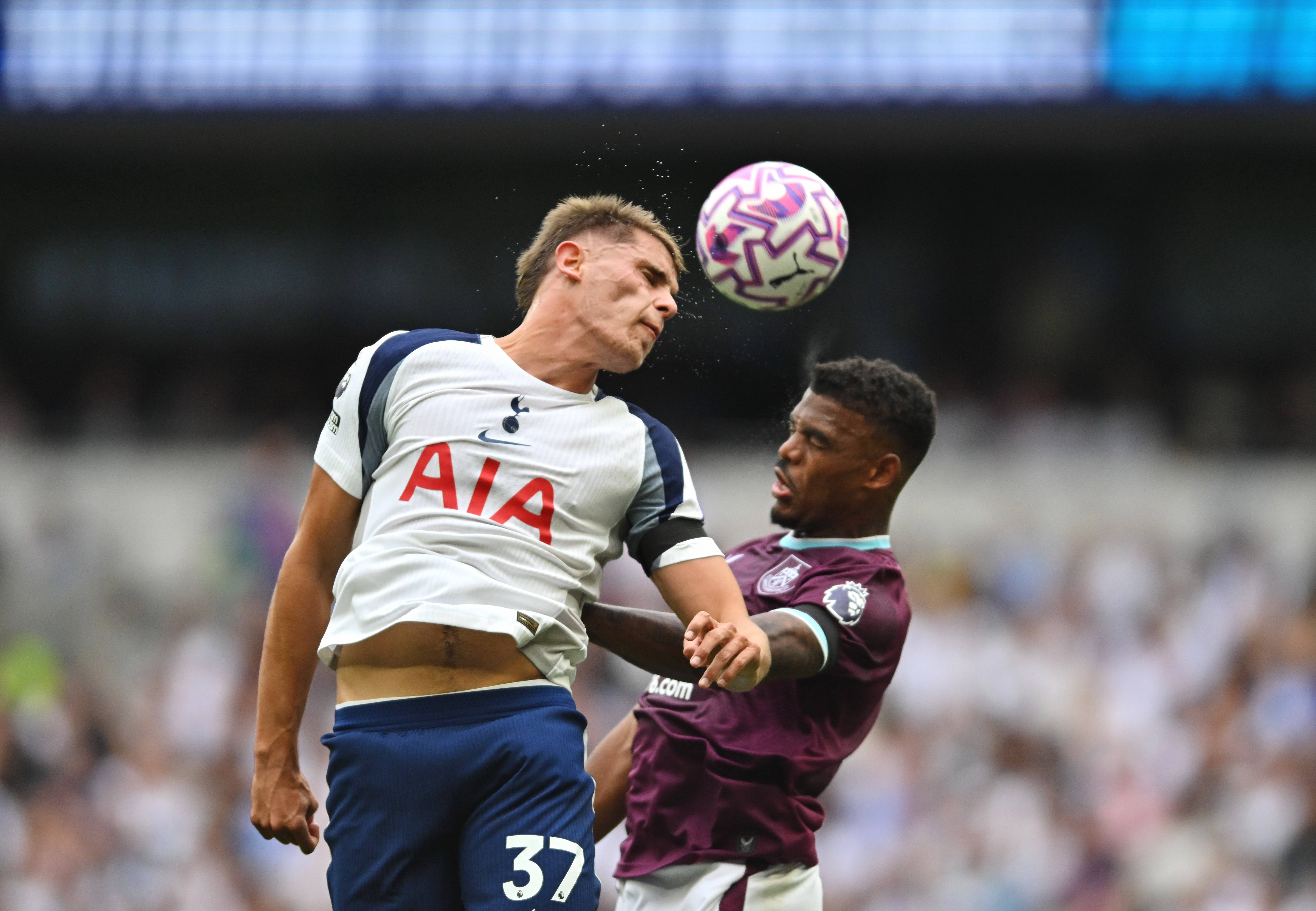 热刺遭遇尴尬不胜,排名急速下滑 热刺遭遇尴尬不胜,排名急速下滑